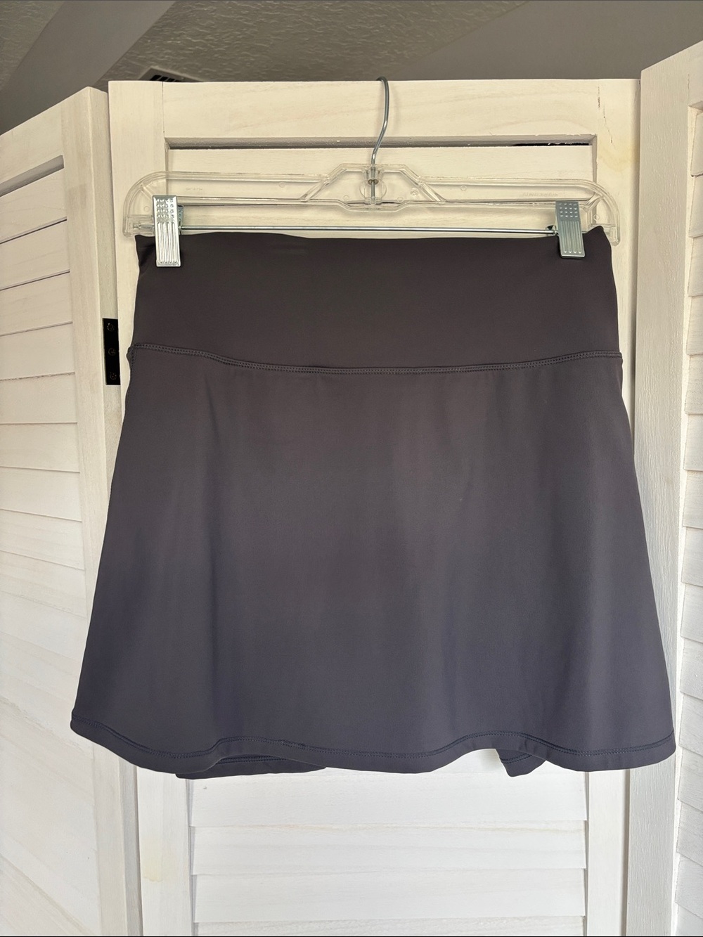 NWT Soothfeel Women's Dark Gray Active Skirt - Size M